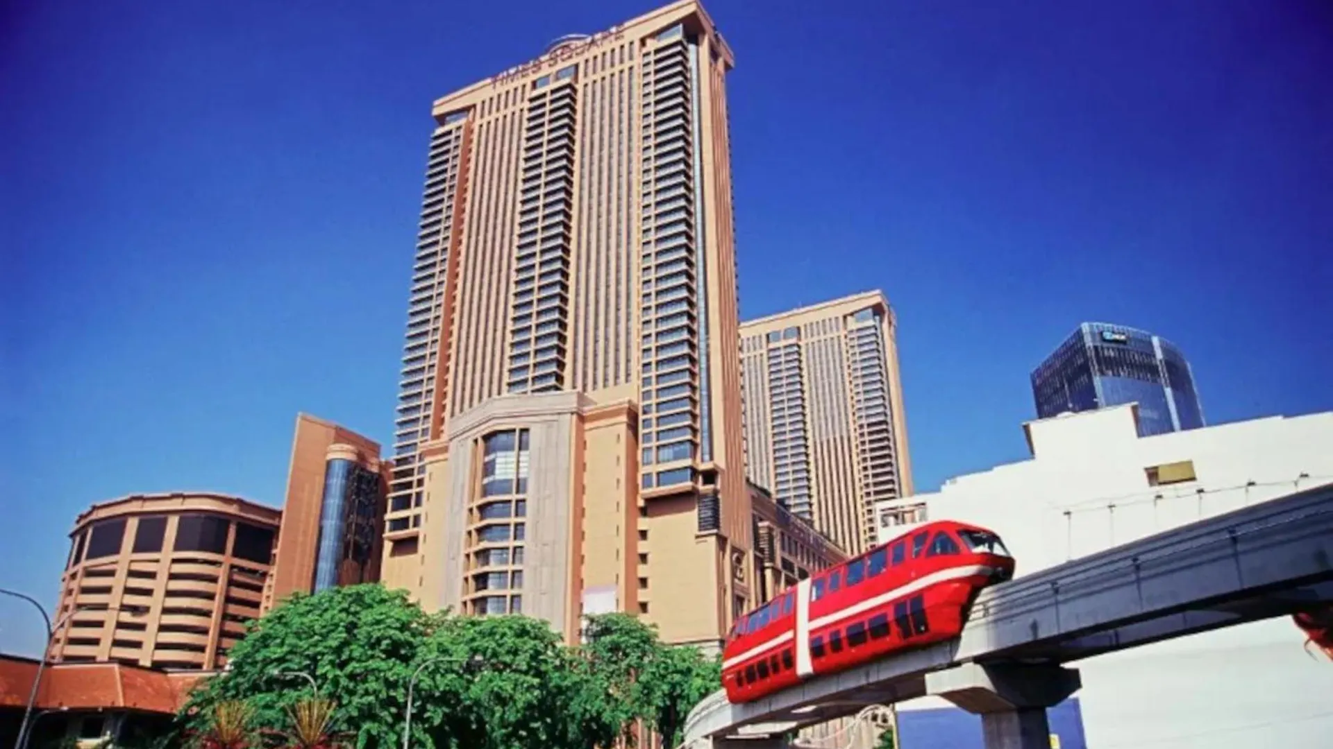 Apartment 100 Service Suite At Berjaya Times Square Kl Kuala Lumpur Ma­lay­sia